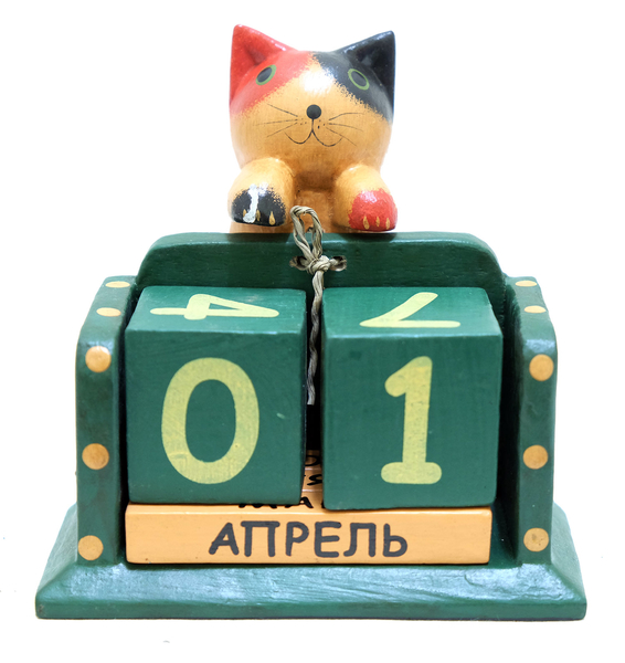 Календарь с висячим на веревочке котом, цвета в ассортименте (к-354)