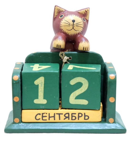 Календарь с висячим на веревочке котом, цвета в ассортименте (к-354)