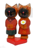 Котики, жених и невеста, на подставке-сердце (кн-206)